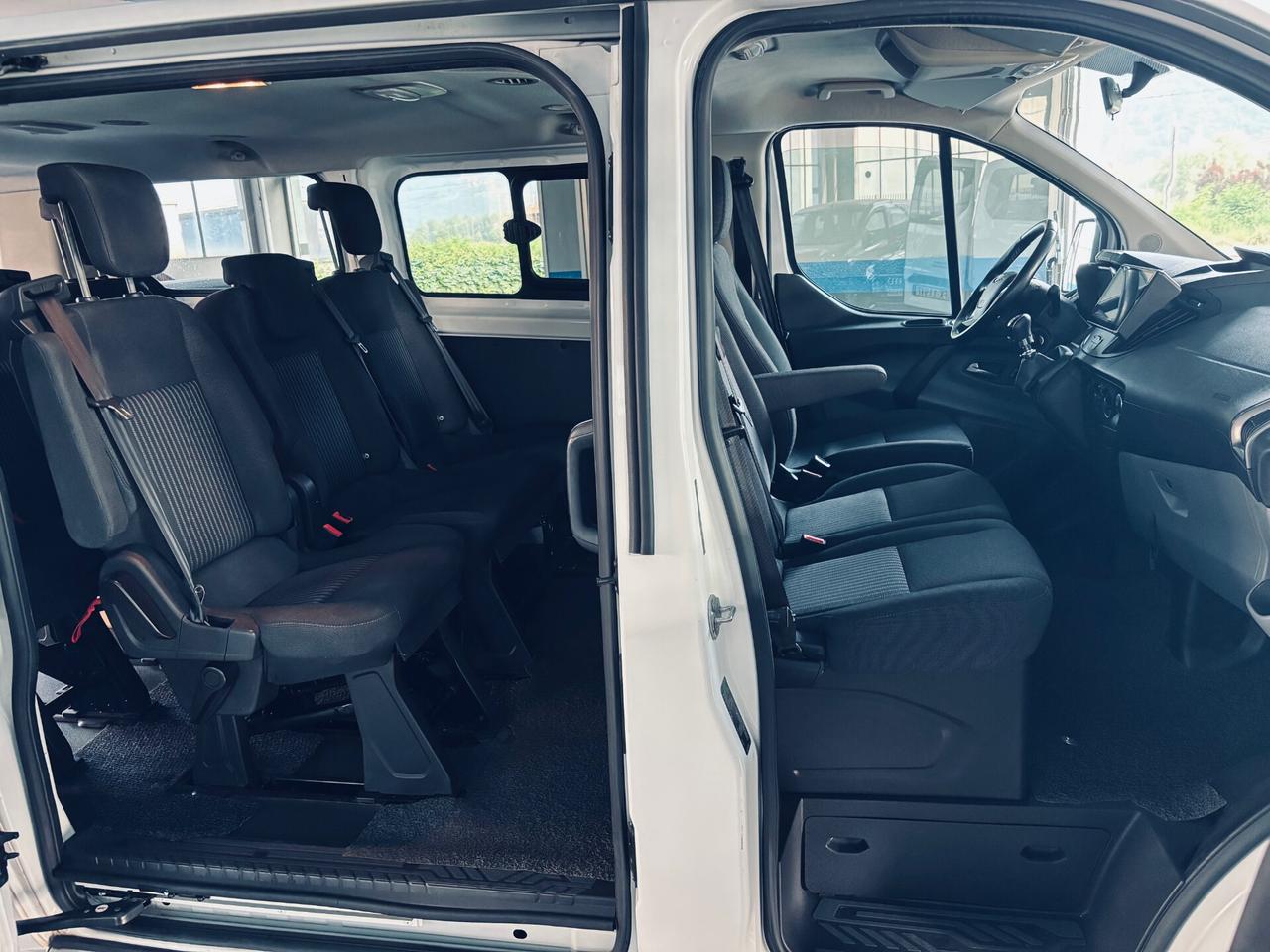 Ford Transit Custom Transit Custom 310 2.0 TDCi 130 PC Combi Trend