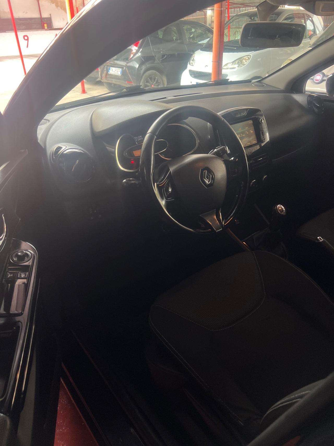 Renault Clio 1.2 75CV GPL 5 porte