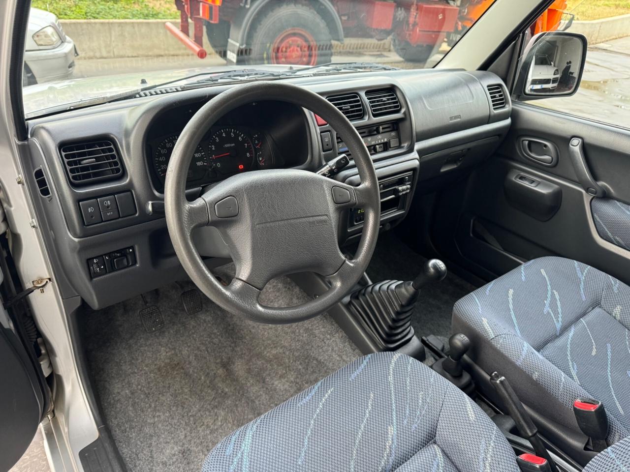 Suzuki Jimny 1.3i 16V cat 4WD JLX