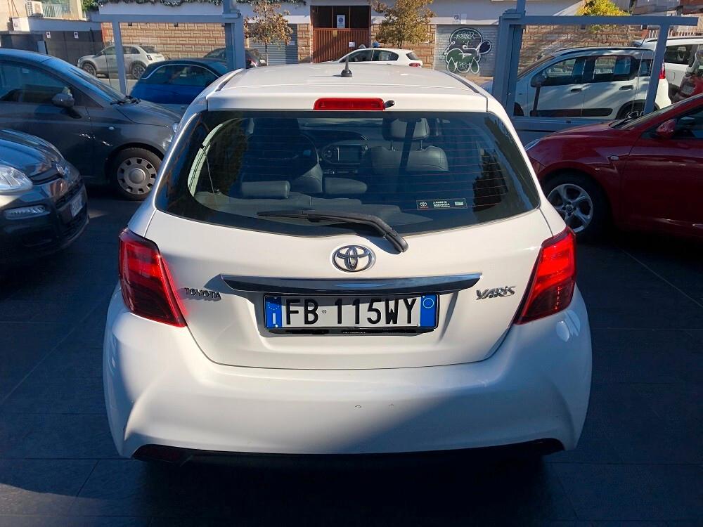 Toyota Yaris 1.3 5 porte Lounge