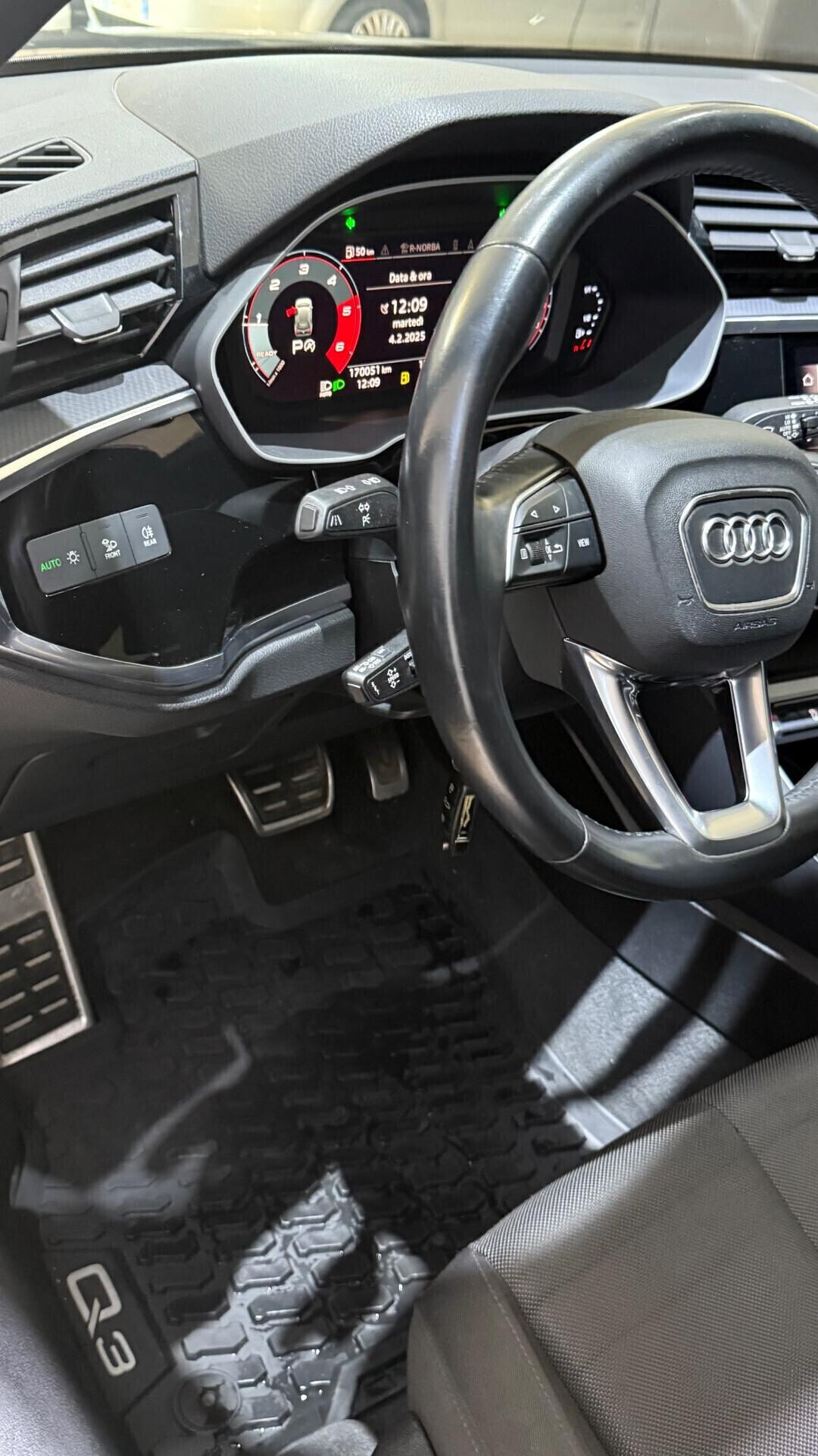 Audi Q3 35 TDI quattro S tronic S line