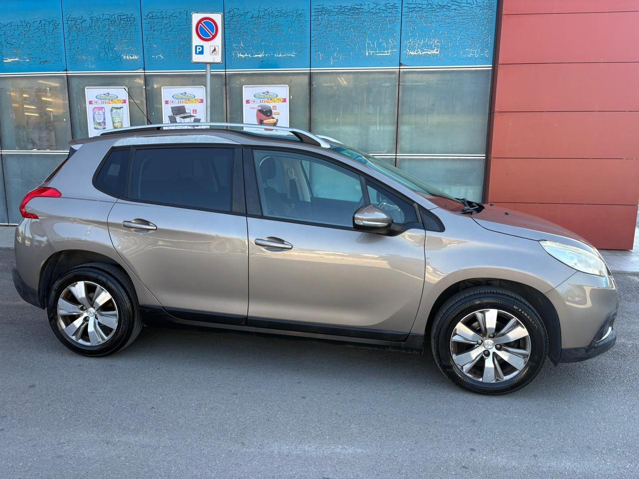 Peugeot 2008 1.6 e-HDi 92 CV Stop&Start Allure 126.000 KM