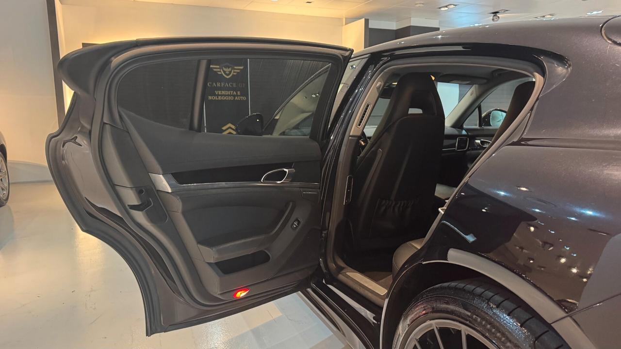 Porsche Panamera 3.0 300CV PLATINUM EDITION - 2015