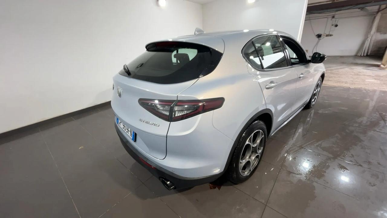 Alfa Romeo Stelvio 2.2 Turbodiesel 160 CV AT8 RWD Super Business
