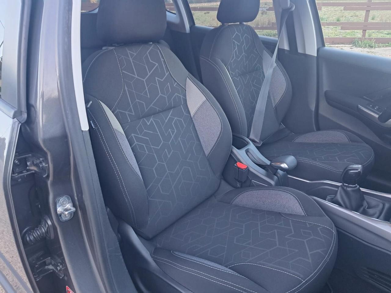 Peugeot 2008 BlueHDi Active 100 cv (Iva Esposta)