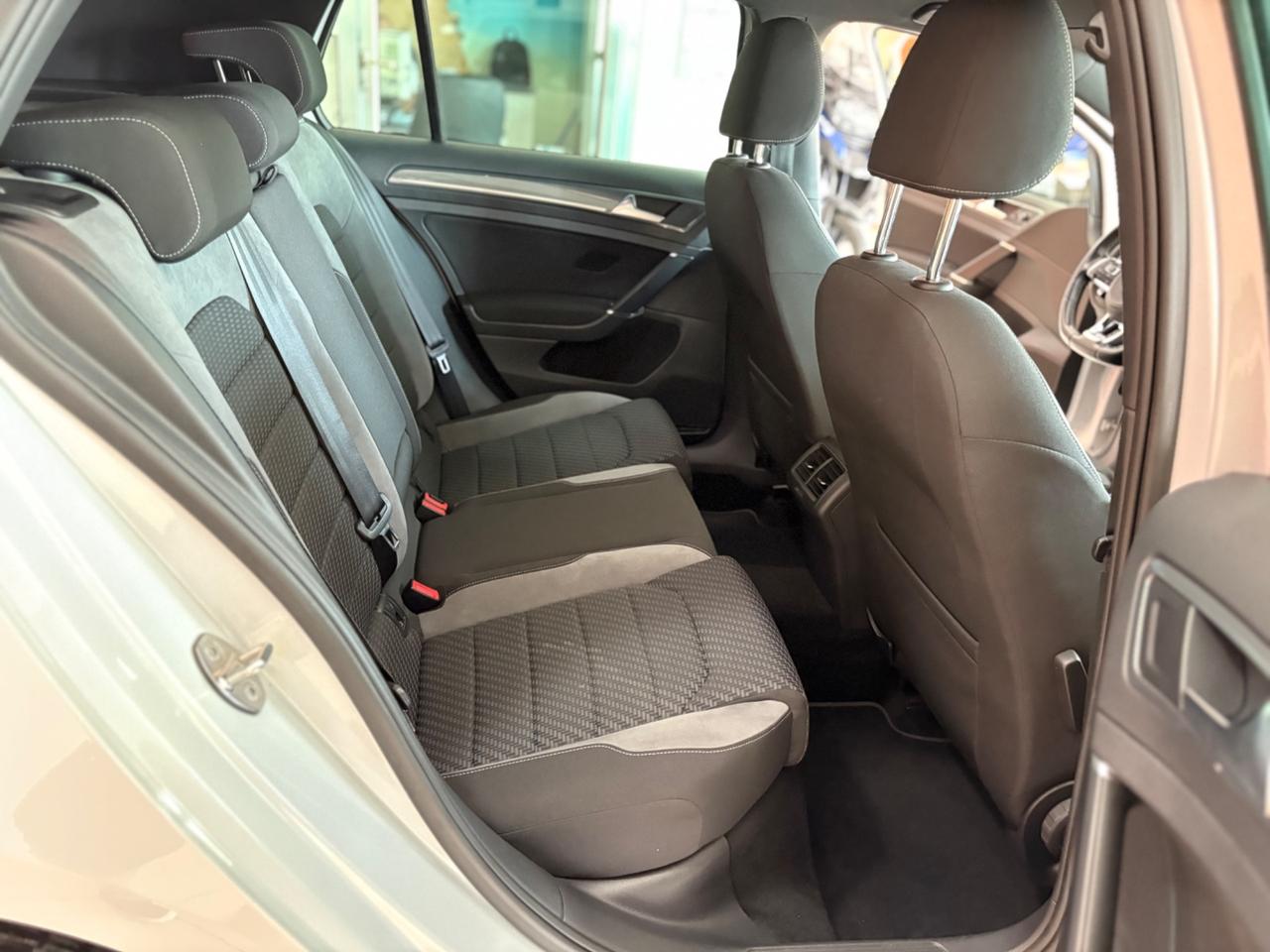 Volkswagen Golf 1.5 TSI ACT DSG R LINE PERMUTE FINANZIAMENTI