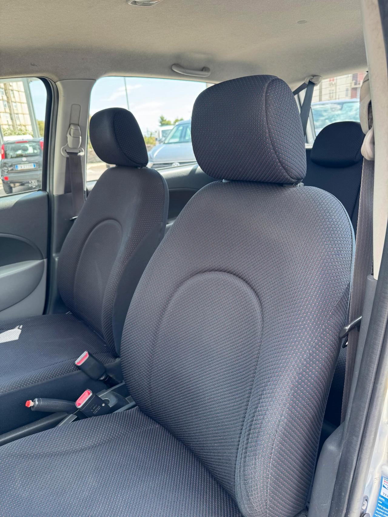 Daihatsu Sirion 1.0 69cv