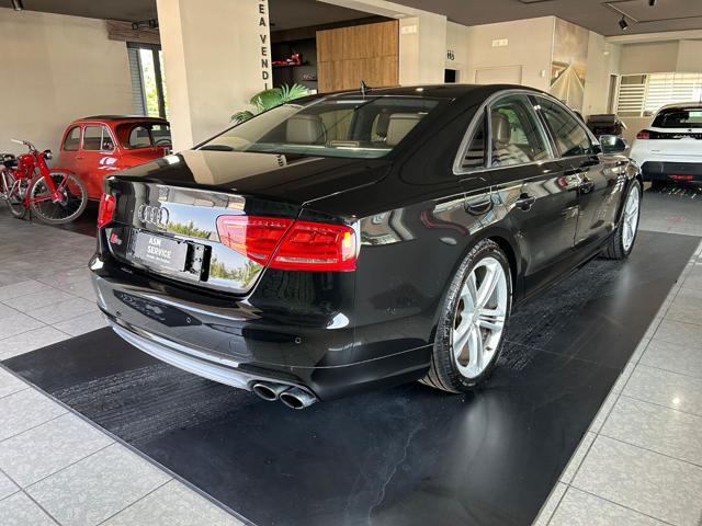 AUDI S8 S8