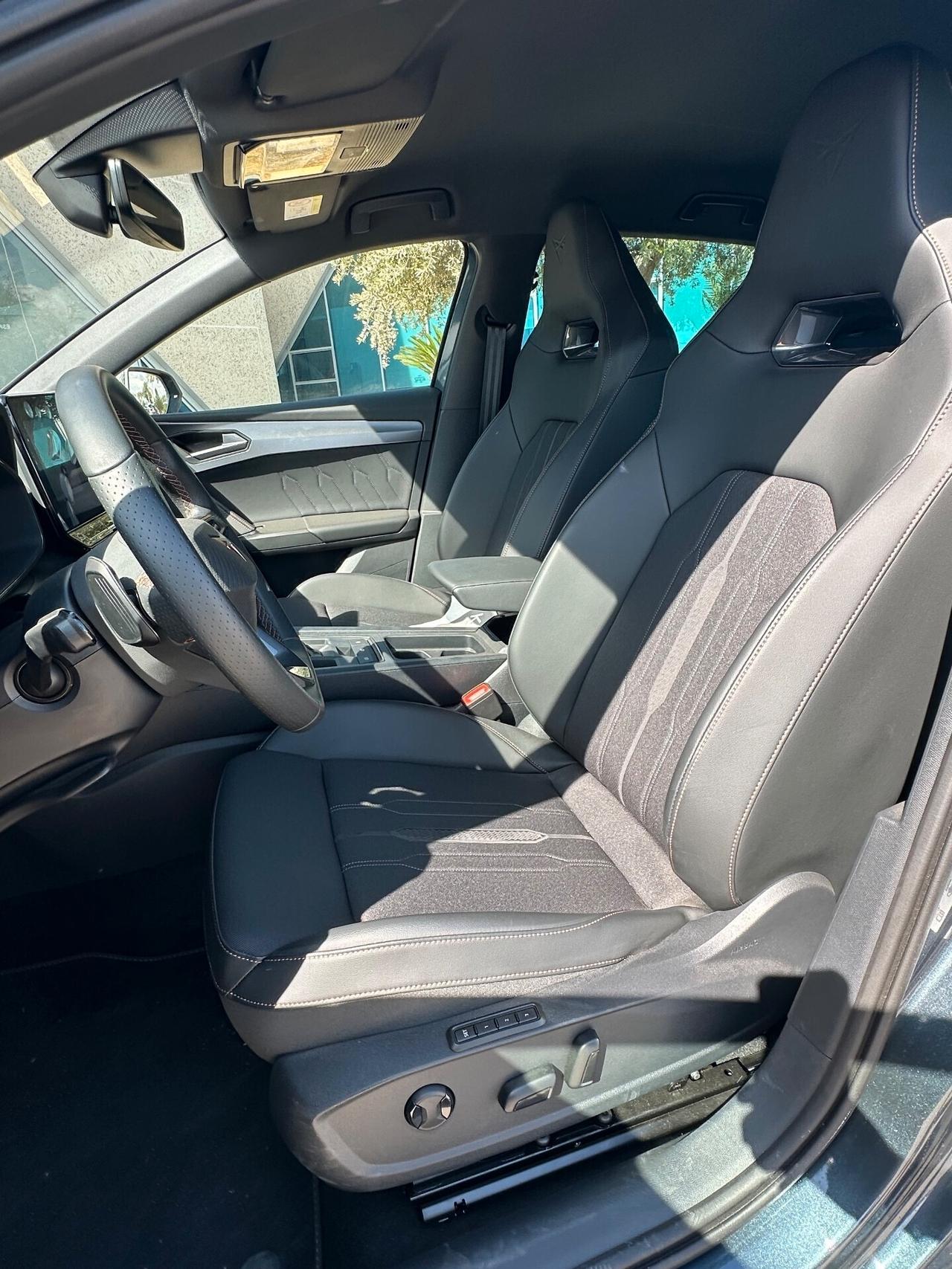 CUPRA Leon 1.4 phev DSG offerta T-Stock prezzo imperdibile