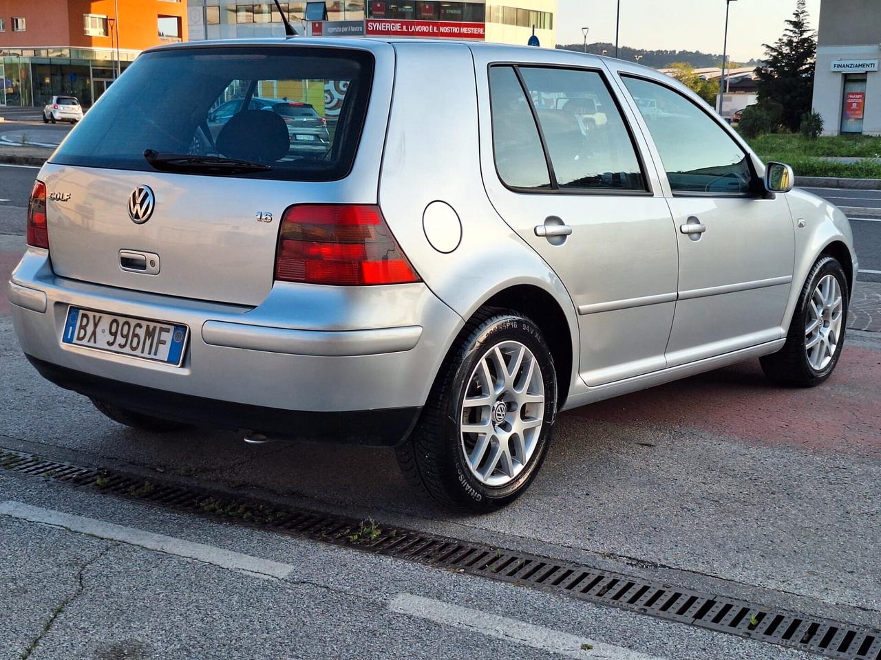 Volkswagen Golf 2002- 1.6B/102 CV AUTOMATICA HIGHLINE 150.000 NEOPATENTATI