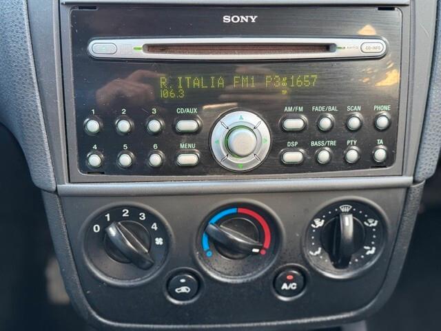 Ford Fiesta 1.4 16V 5p. Ghia Euro 4 adatta a neopatentati