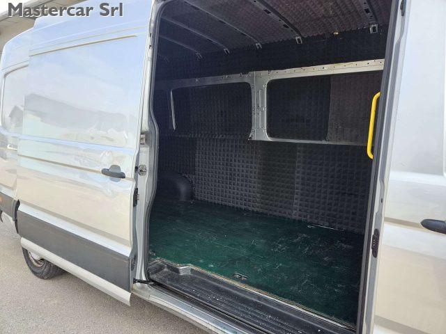 VOLKSWAGEN Crafter 35 L3-H3 2.0 tdi 177cv automatico - FT779LE