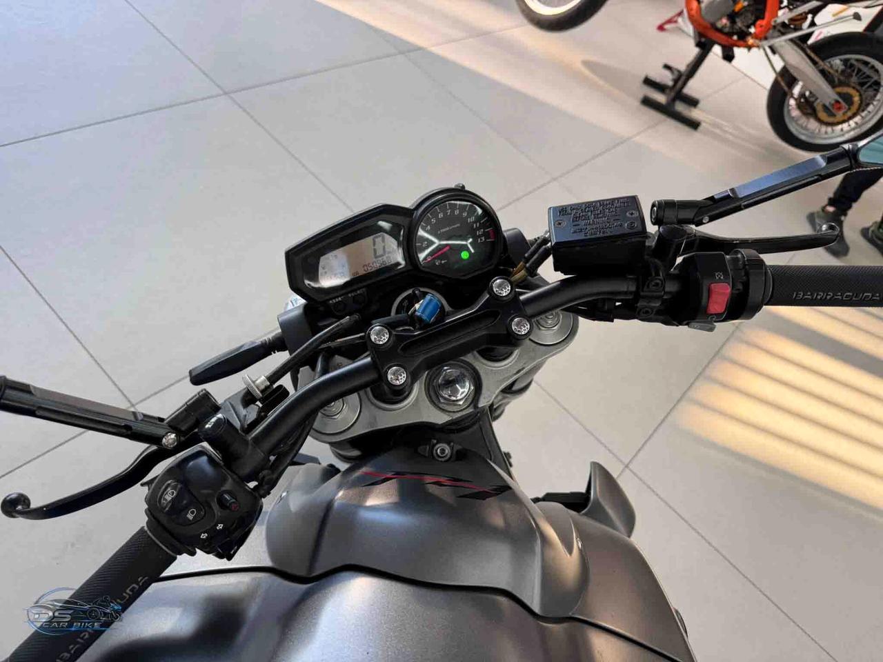 Yamaha FZ1