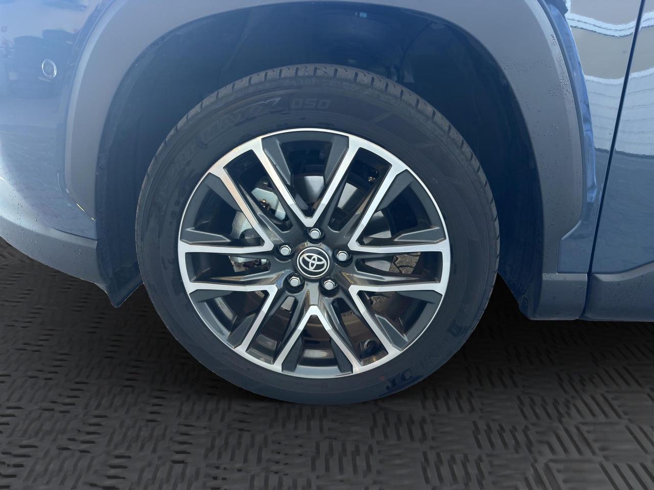 Toyota Corolla Cross 2.0h Premium awd-i 178cv e-c