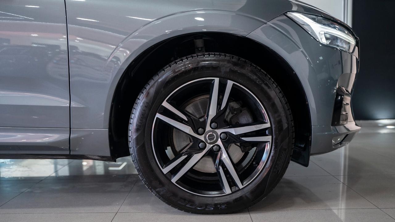 Volvo XC60 B4 2.0 AWD R DESIGN AUTO XENO PELLE NAVI FULL OPTI
