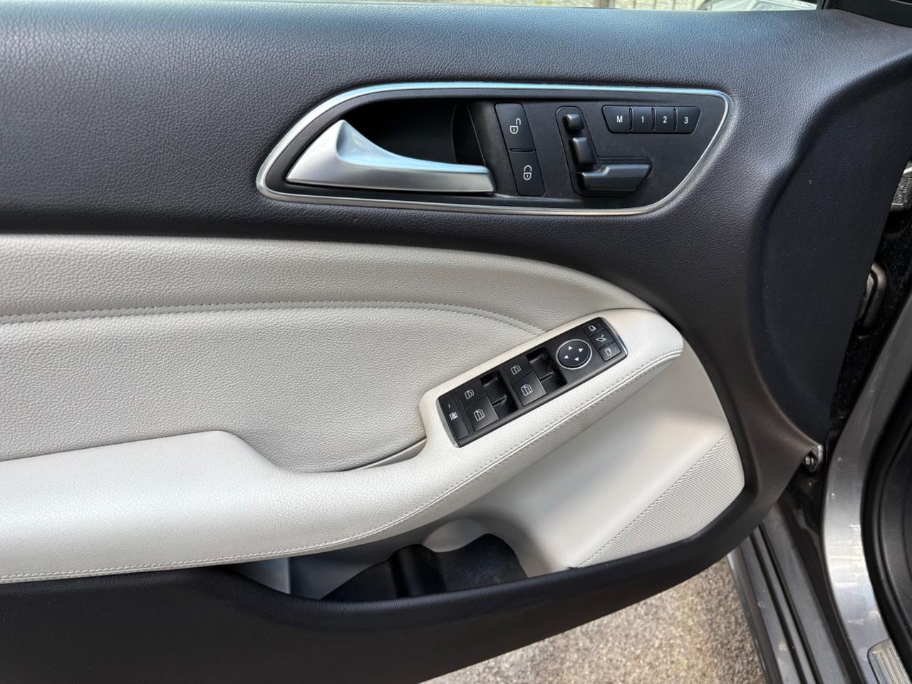 Mercedes-benz B 200 BlueEFFICIENCY Premium