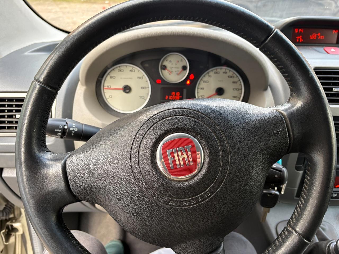 Fiat Scudo 2.0 MJT PL Combi 8 posti (M1)