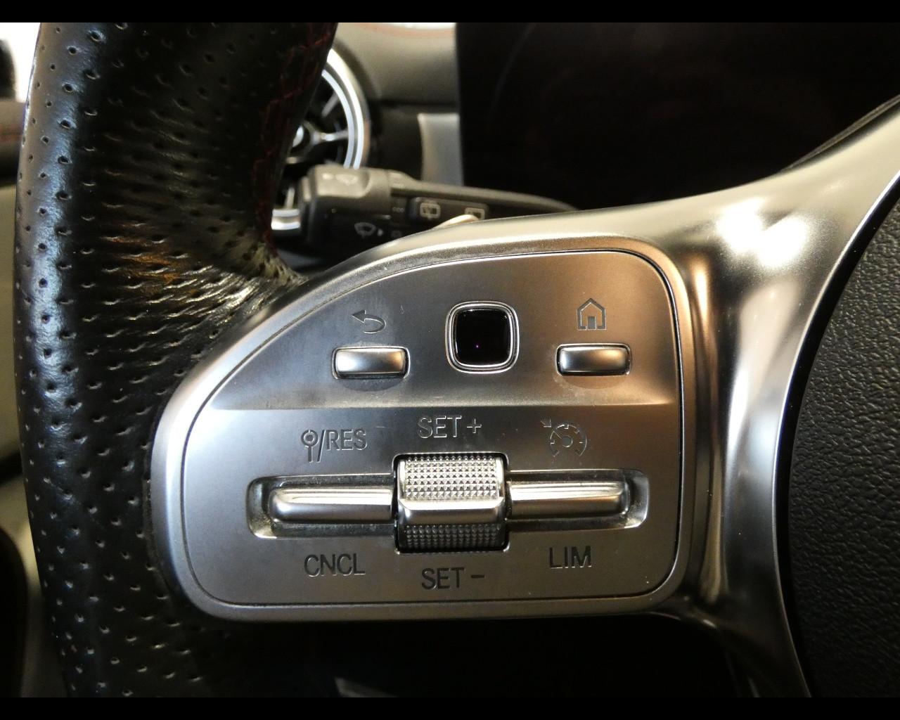 Mercedes-Benz CLA S.Brake (X118) - CLA 200 d Automatic Shooting Brake Premium