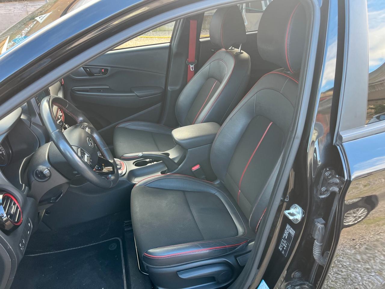 Hyundai Kona 1.6 CRDI 136 CV AUTOMATICO KM CERTIFICATI 2021