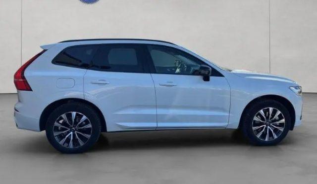 VOLVO XC60 B4 (d) AWD automatico Plus Dark N1Autocarro