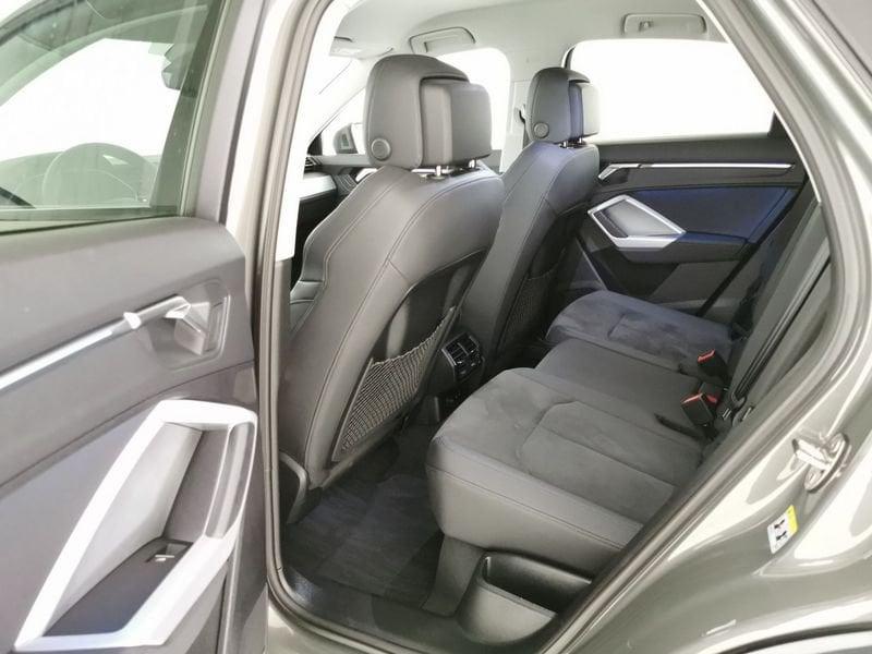 Audi Q3 Sportback 35 2.0 tdi Business Plus