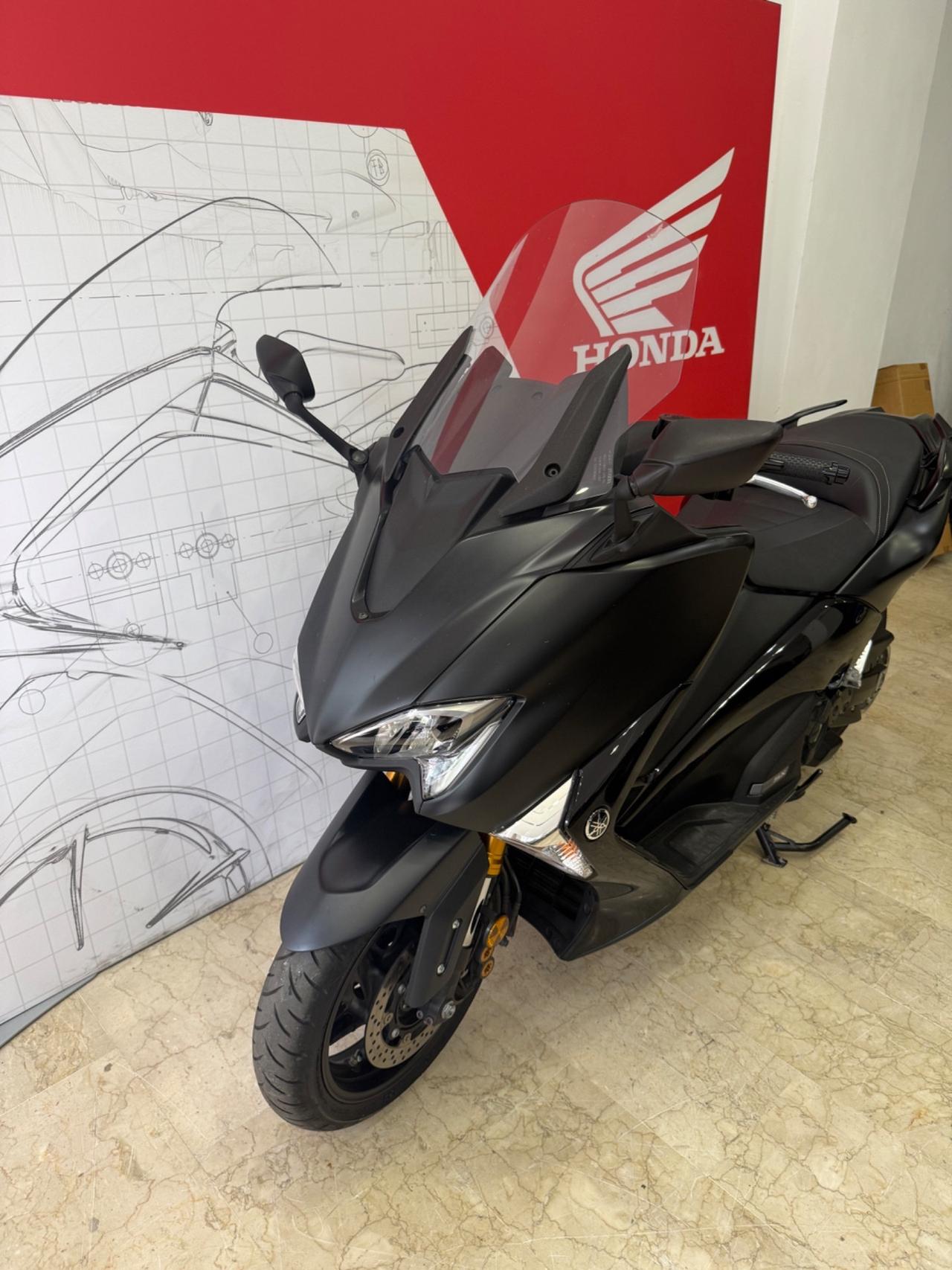 Yamaha T Max 530