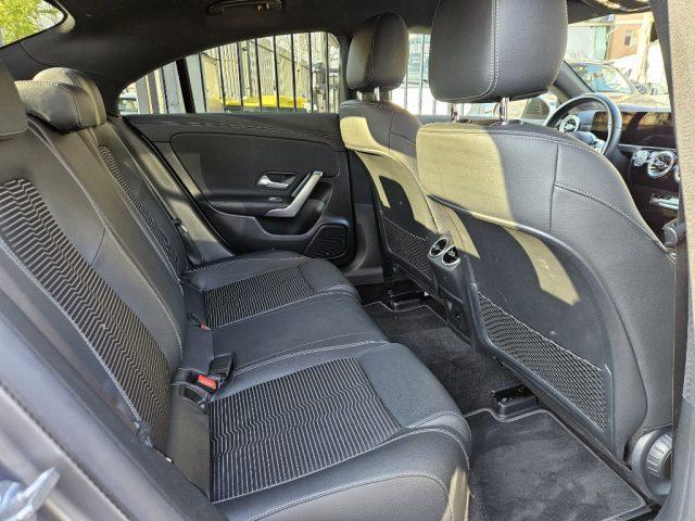 MERCEDES-BENZ CLA 200 d Premium