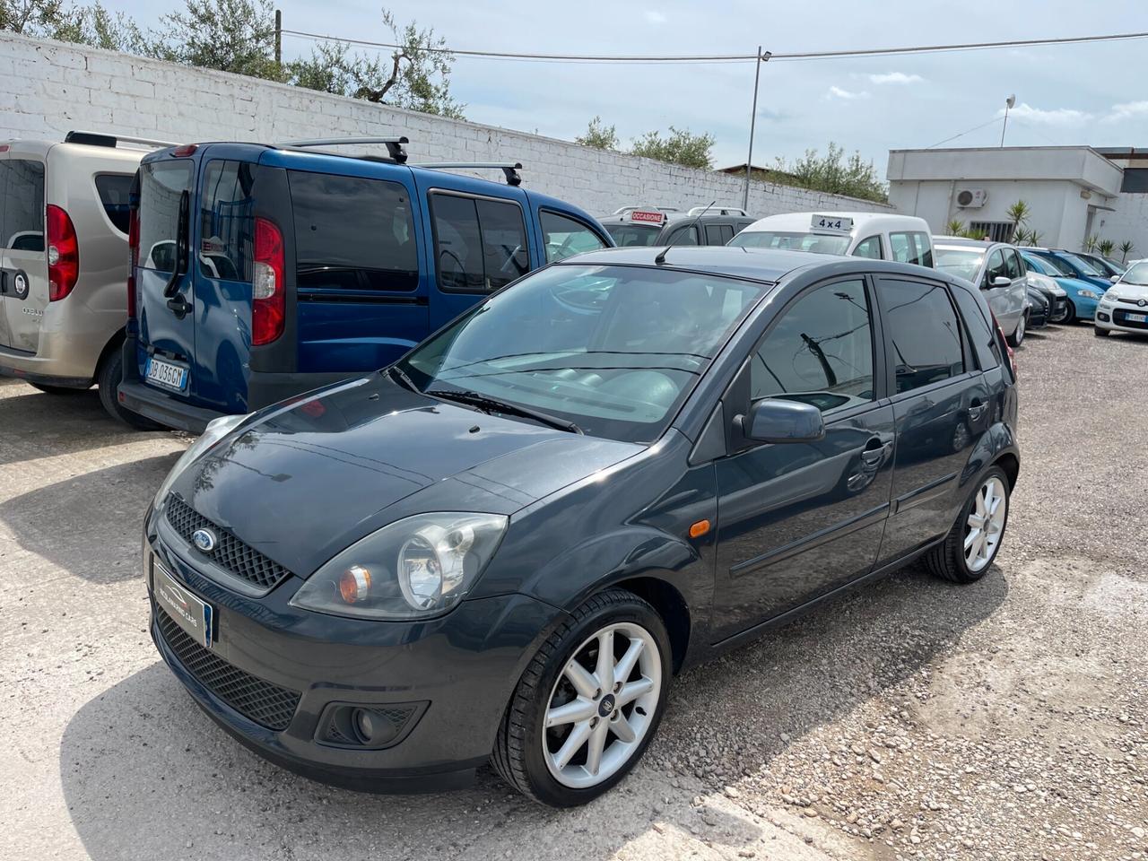 Ford Fiesta 1.2 5p. Titanium "Perfetta"