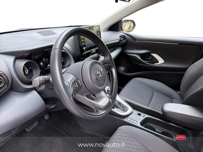 Toyota Yaris Hybrid Trend MY22