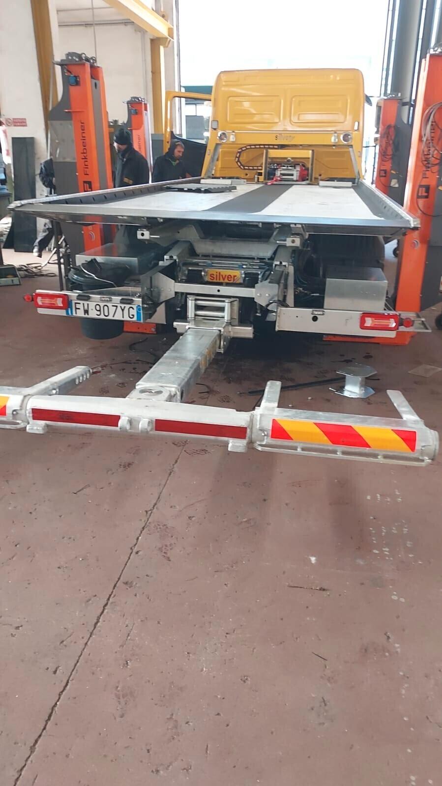 Carroattrezzi Mercedes Benz atego 816 EURO 6
