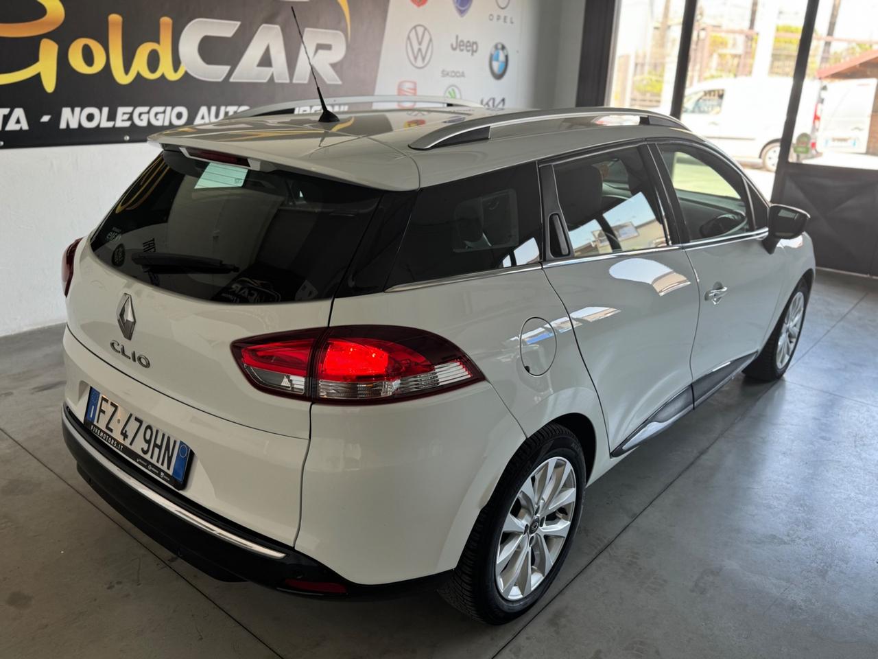 Renault Clio Sporter dCi 8V 75 CV Moschino Intens
