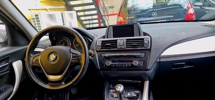 Bmw 118 118d 5p. Unique