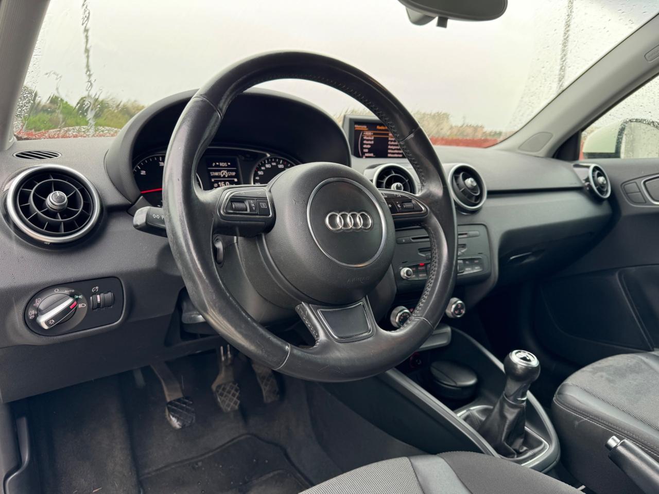 Audi A1 SPB 1.6 TDI 105cv S-Line UNIPRO! FULL!!