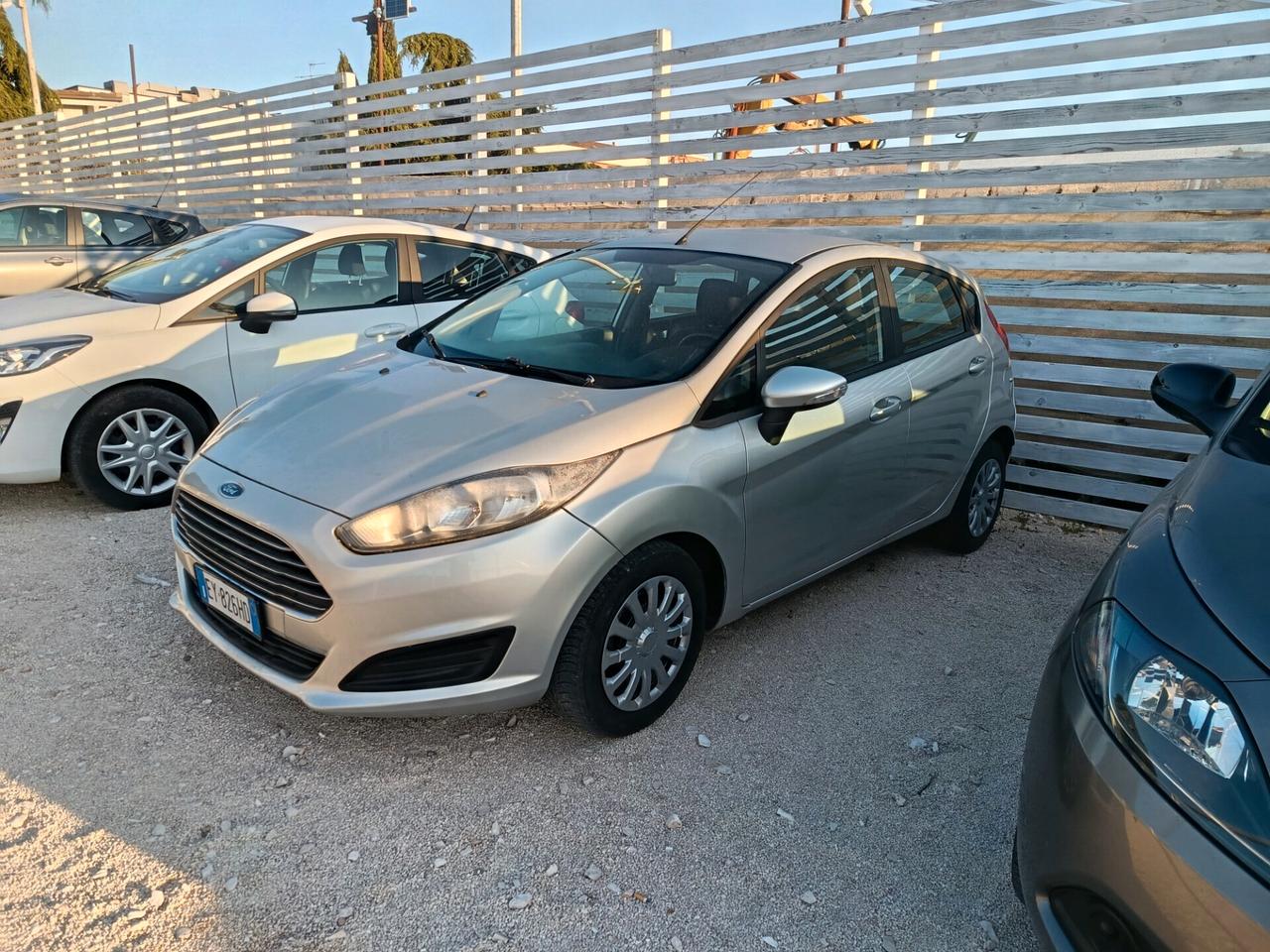 Ford Fiesta 1.4 5 porte Bz.- GPL Business n.b MOTORE NUOVO