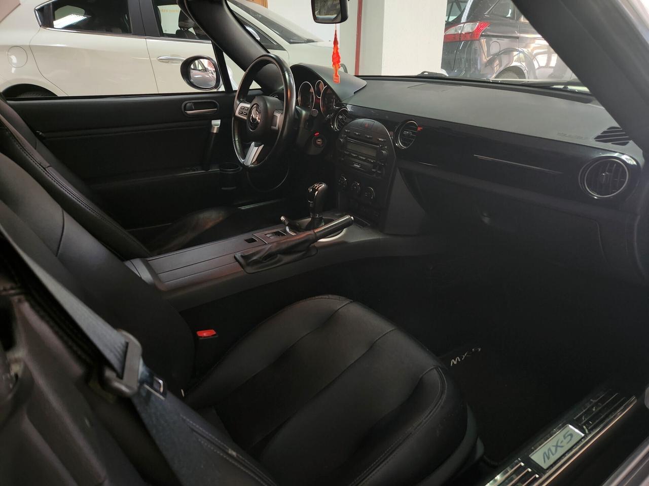 Mazda MX-5 1.8b 16V CABRIO