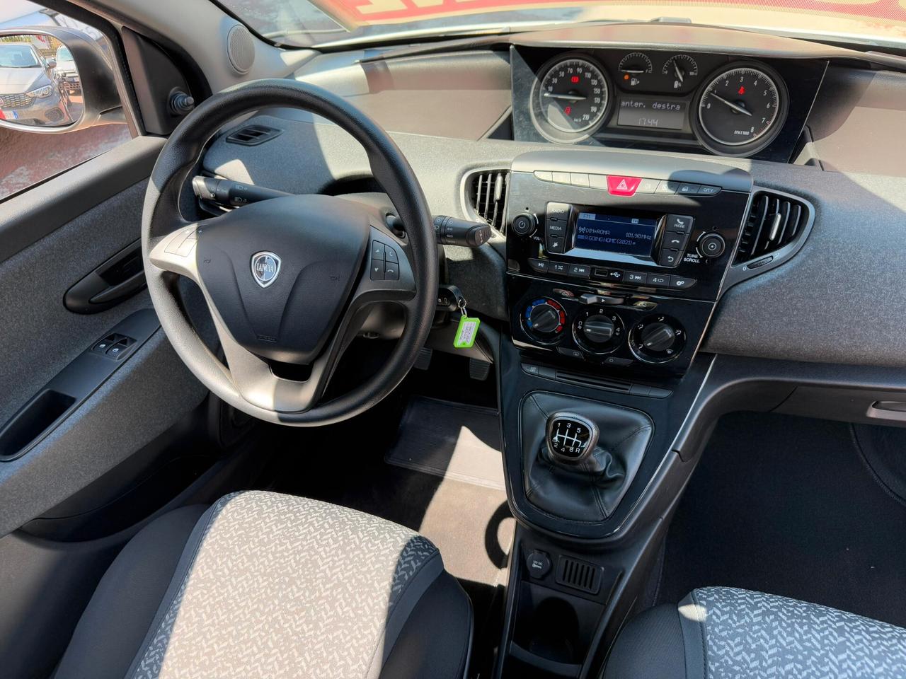 Lancia Ypsilon Hybrid 70CV *APPENA 12000KM