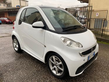 Smart ForTwo 1000 52 kW MHD coupé passion