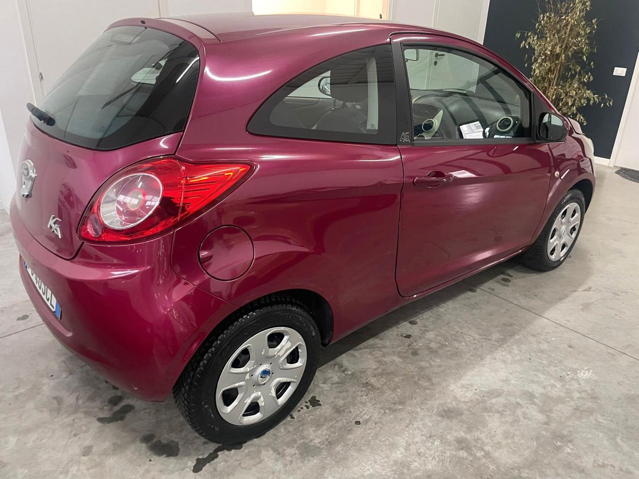 Ford Ka 1.2 8V 69CV Titanium OK NEOPATENTATI