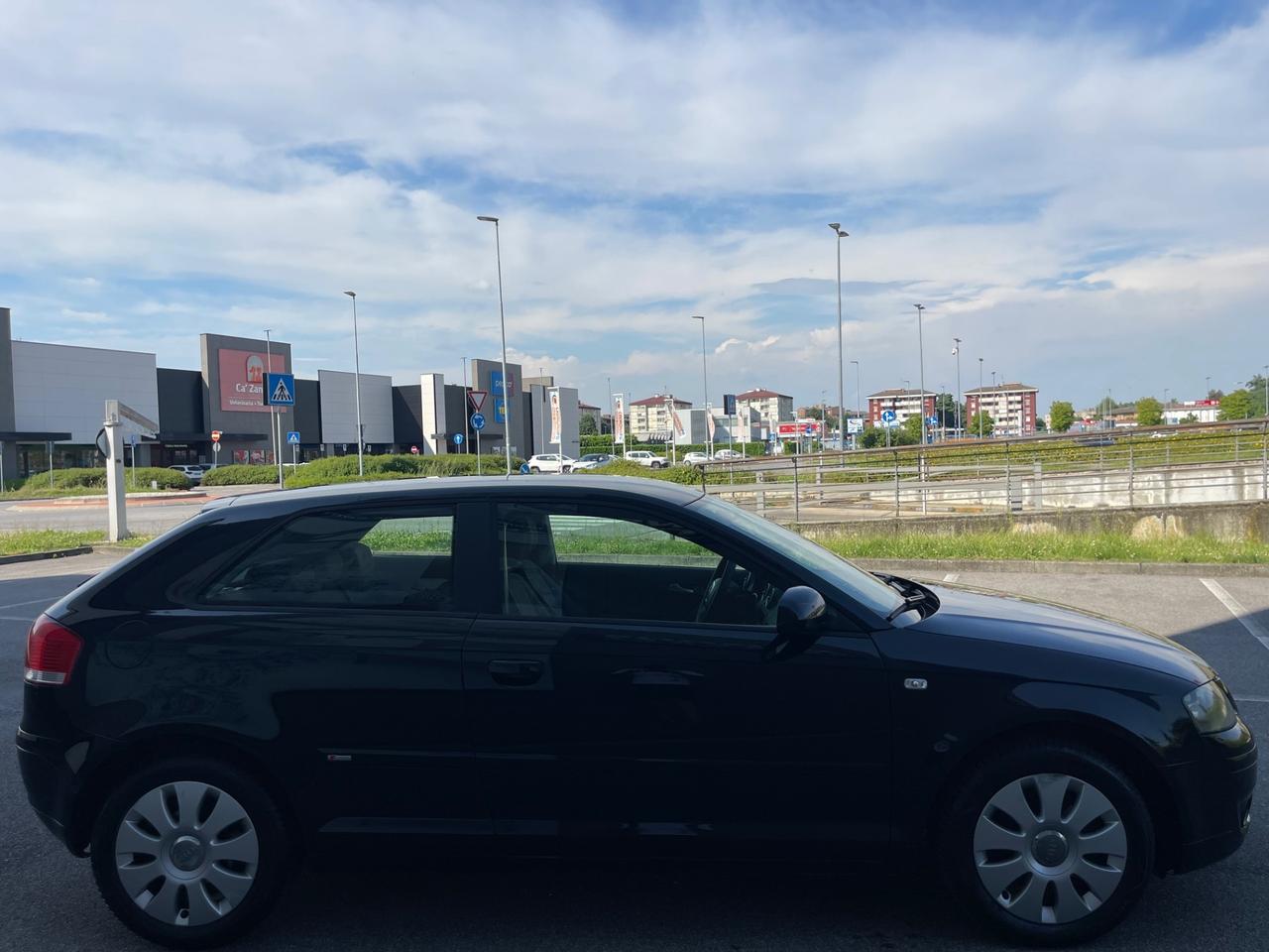 Audi A3 SPB 1.6 TDI 90 CV CR F.AP Attraction