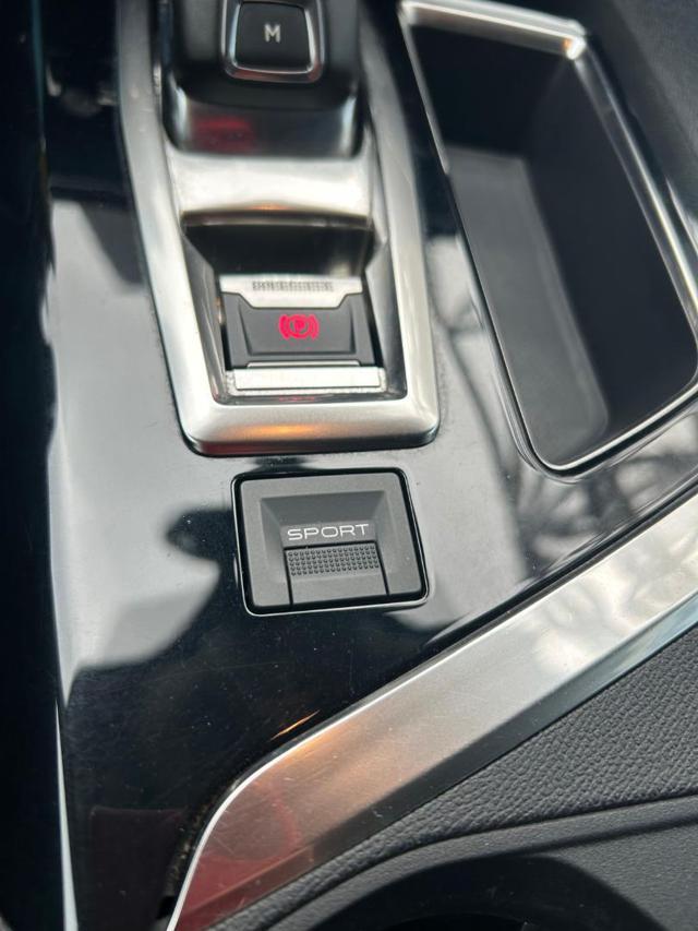 PEUGEOT 3008 BlueHDi 120 S&S EAT6 Allure NEO PATENTATO