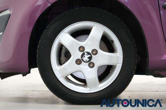 PEUGEOT 107 1.0 68CV 5PORTE ACTIVE NEOPATENTATI