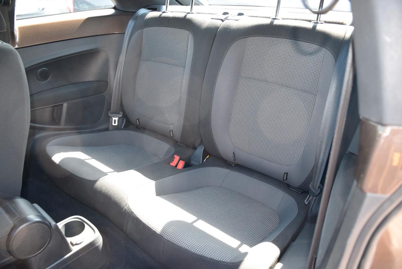 Volkswagen Maggiolino 1.6TDI 105CV NAV ANDROID CARPLAY SENSORI CRUISE BT OK NEOPATENTATI