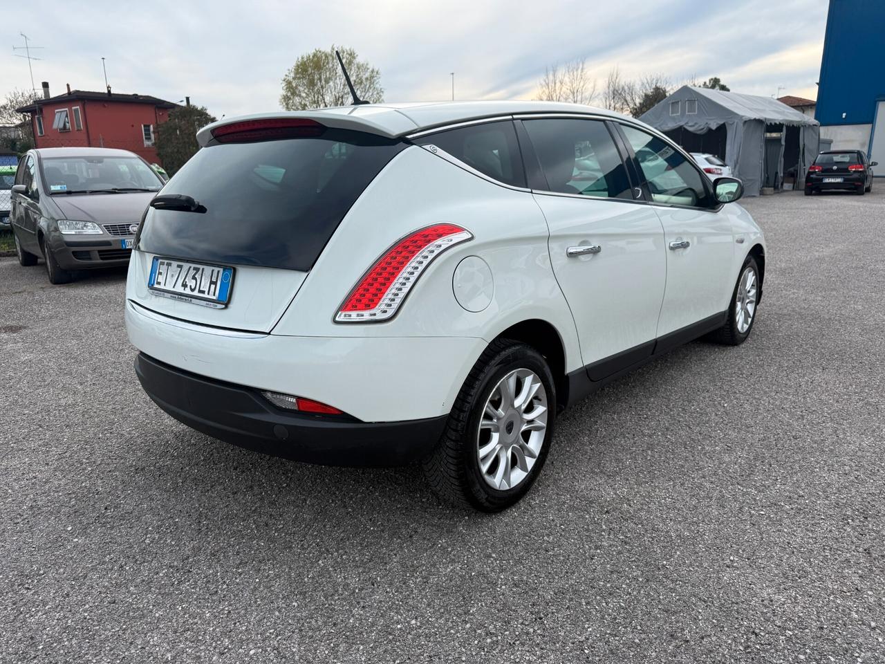 Lancia Delta 1.6 MJT DPF Gold