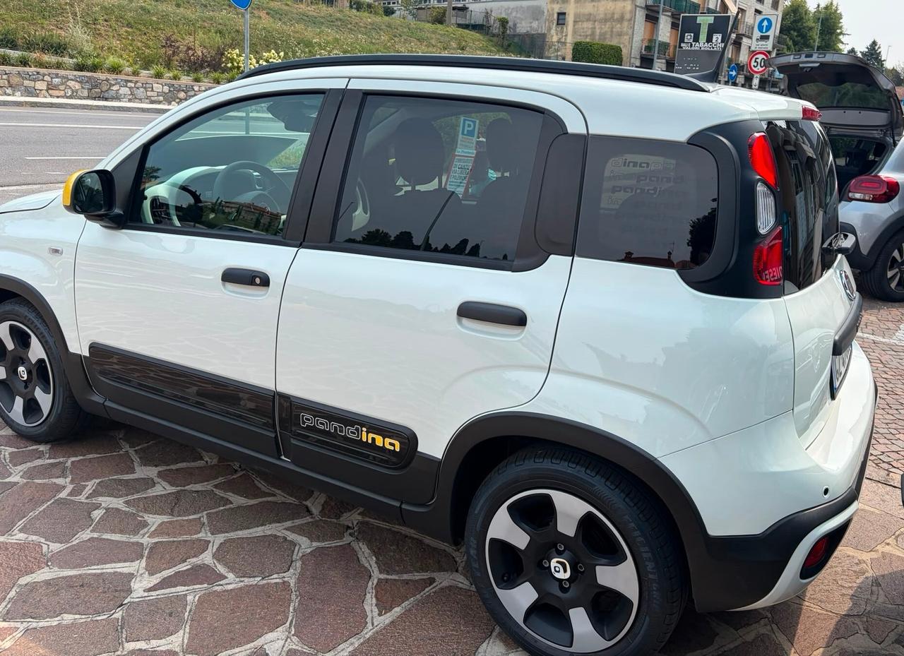 Fiat Panda Cross 1.0 Pandina FireFly S&S Hybrid