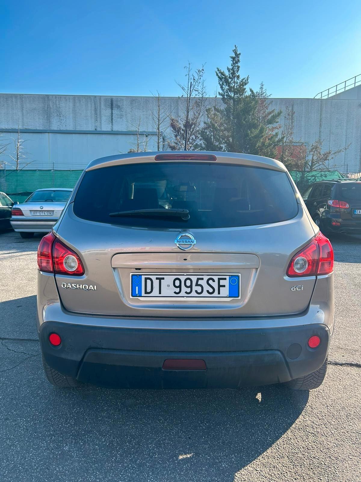 Nissan Qashqai 2.0 dCi DPF 4WD Acenta