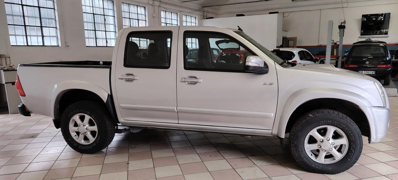 Isuzu D-Max 3.0 TD cat Space Cab 4WD Pick-up L EU4