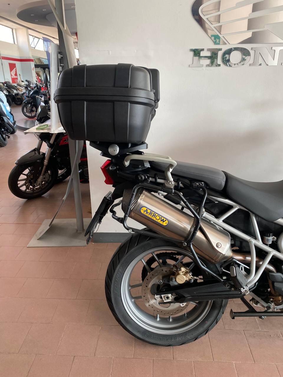 Triumph Tiger 800