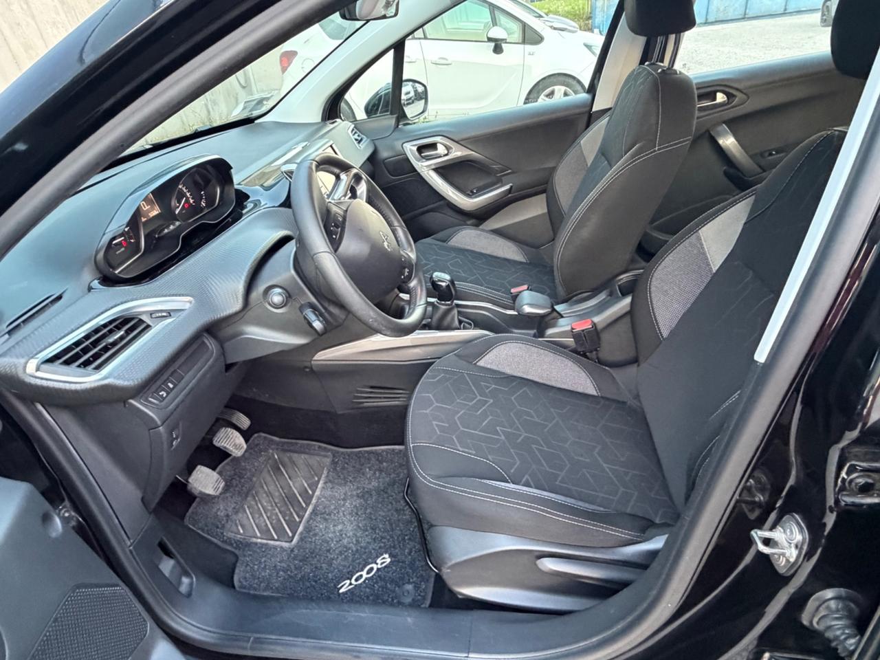 Peugeot 2008 PureTech 82 Active