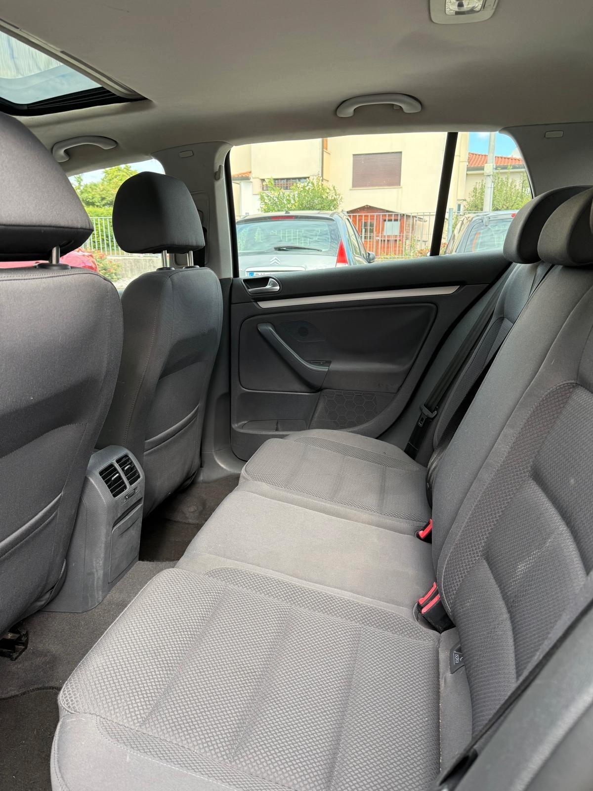 Volkswagen Golf 2.0 TDI Sportline + TETTO