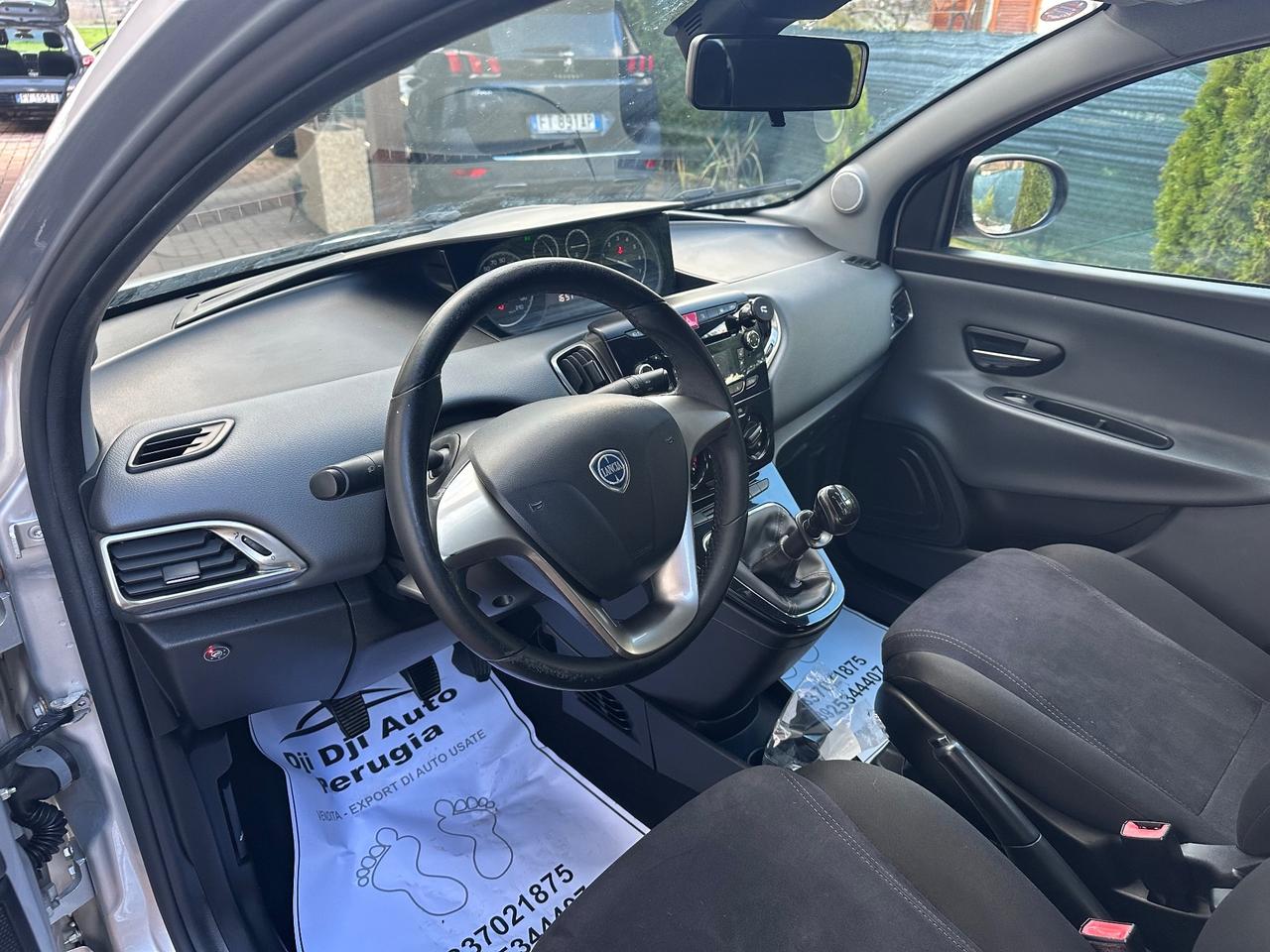 Lancia Ypsilon 1.2 69 CV 5 porte GPL Ecochic Platinum